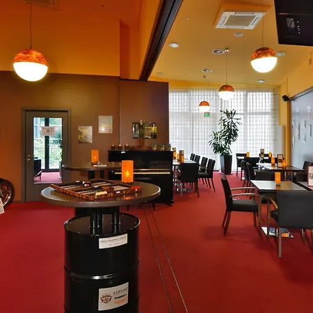 康拉德楚泽贝斯特韦斯特酒店